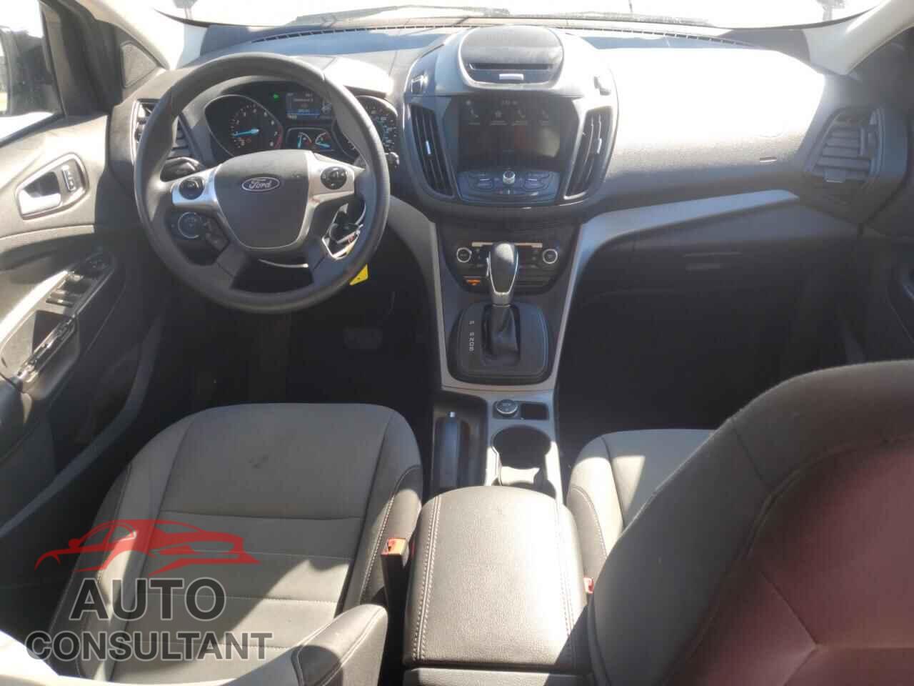 FORD ESCAPE 2016 - 1FMCU9G90GUC63114