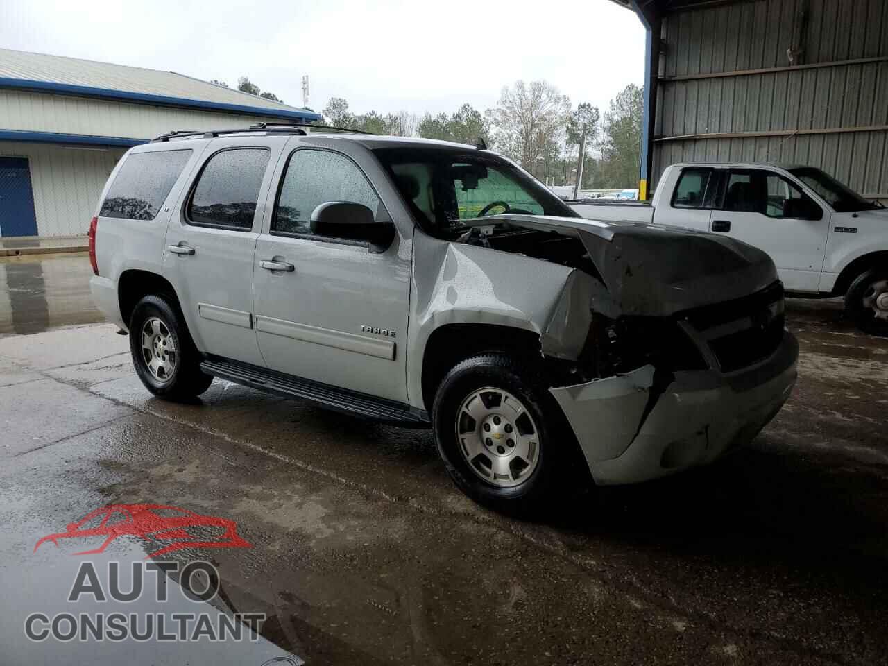 CHEVROLET TAHOE 2011 - 1GNSCBE08BR101846