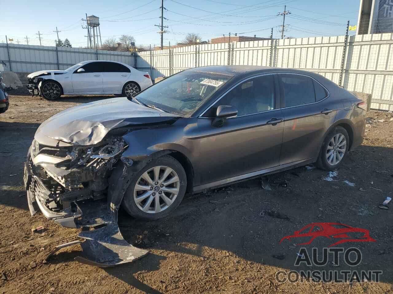 TOYOTA CAMRY 2018 - 4T1B11HK9JU542589