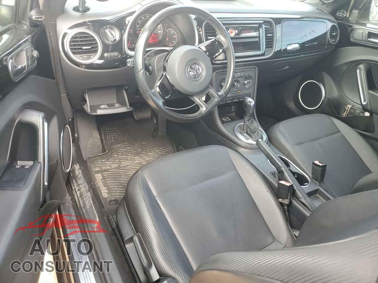 VOLKSWAGEN BEETLE 2012 - 3VWJP7ATXCM626221