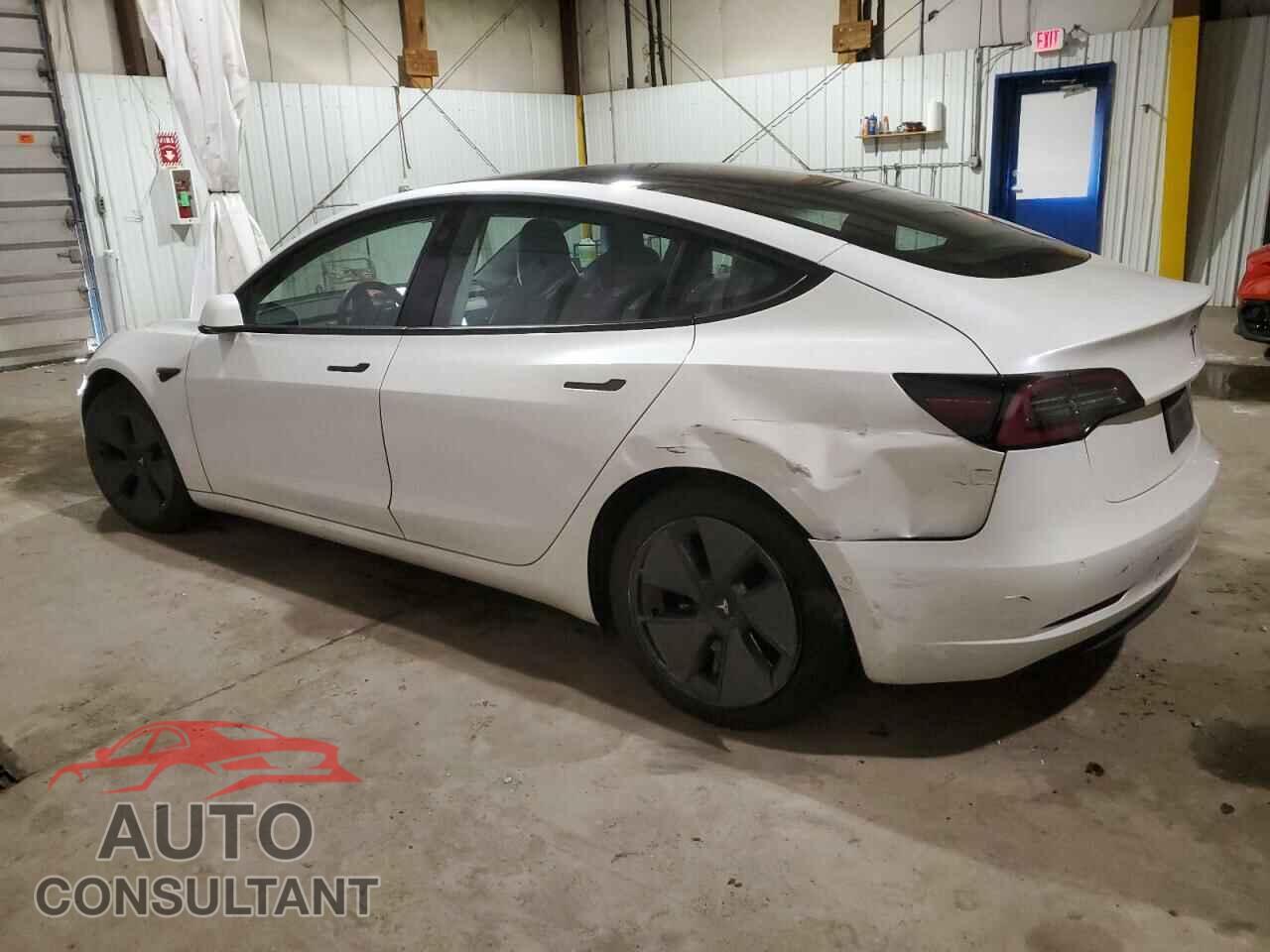 TESLA MODEL 3 2021 - 5YJ3E1EA1MF063654