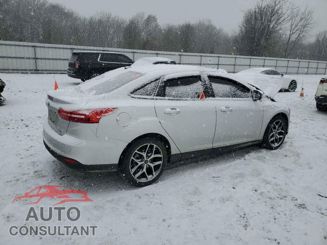FORD FOCUS 2018 - 1FADP3H2XJL265809