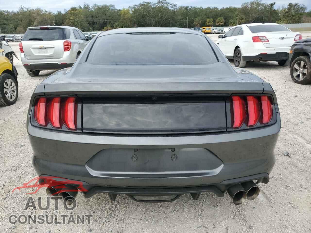 FORD MUSTANG 2018 - 1FA6P8CF9J5153636