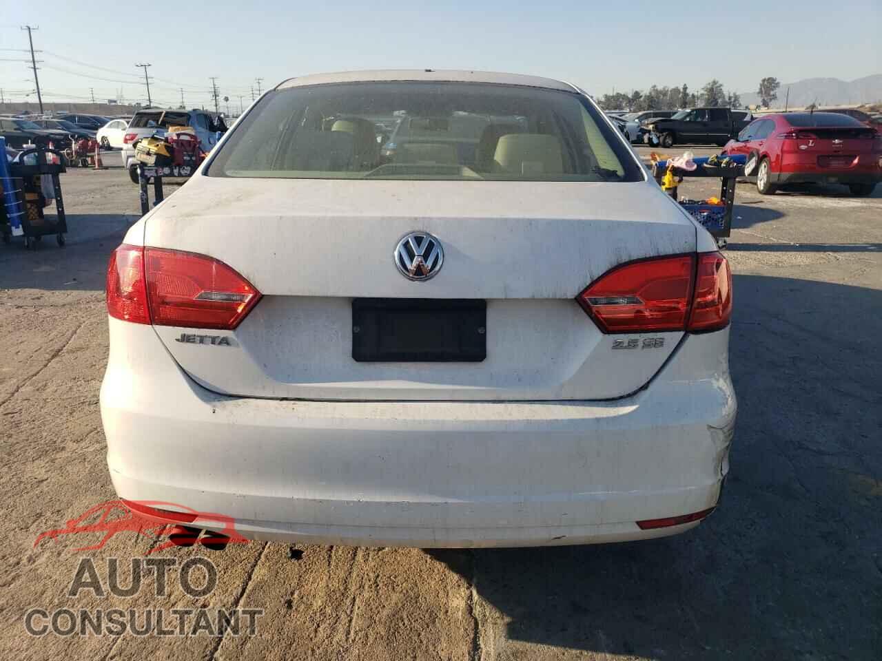 VOLKSWAGEN JETTA 2012 - 3VWDP7AJXCM309258