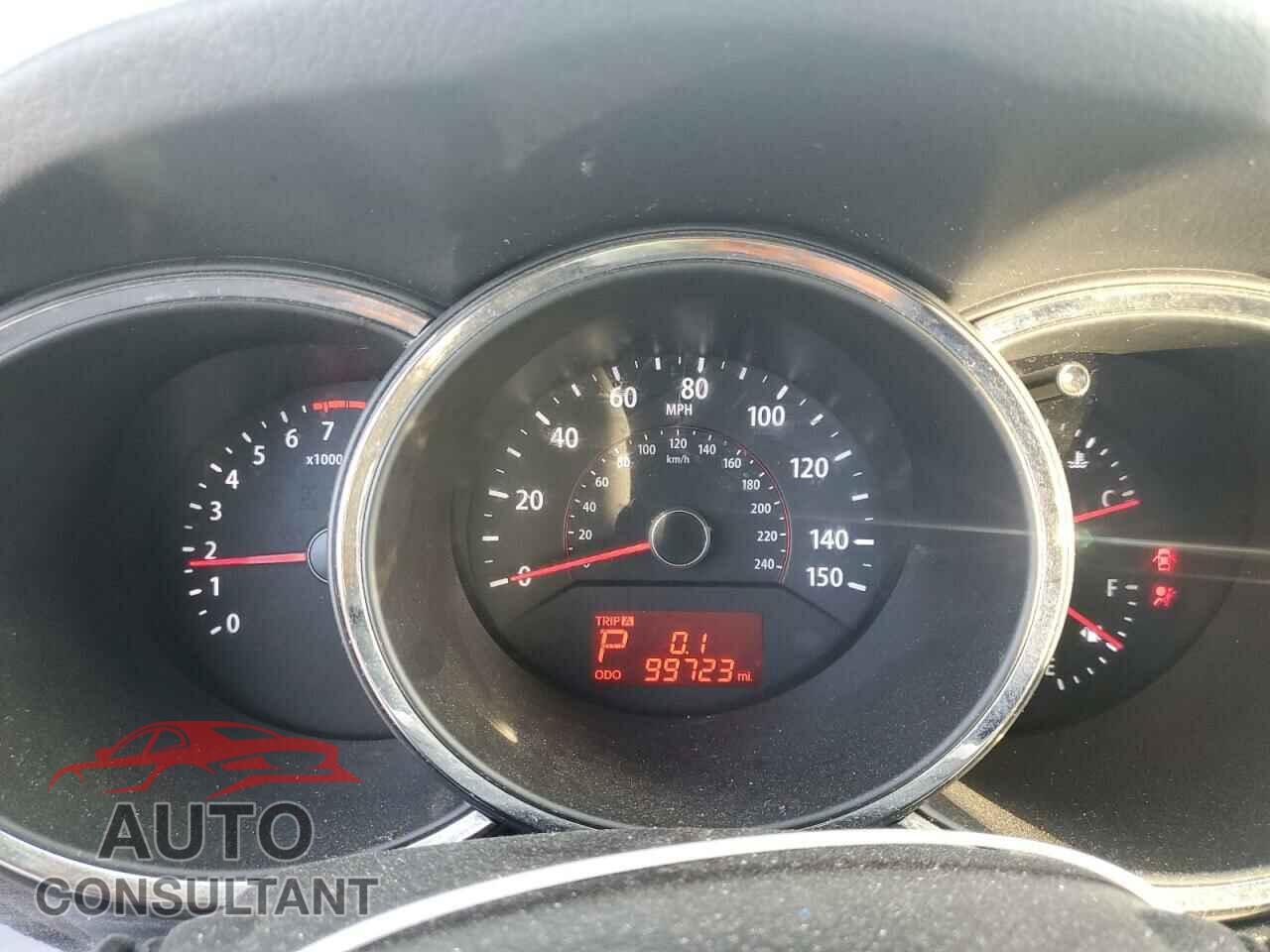 KIA SORENTO 2013 - 5XYKTDA28DG311926