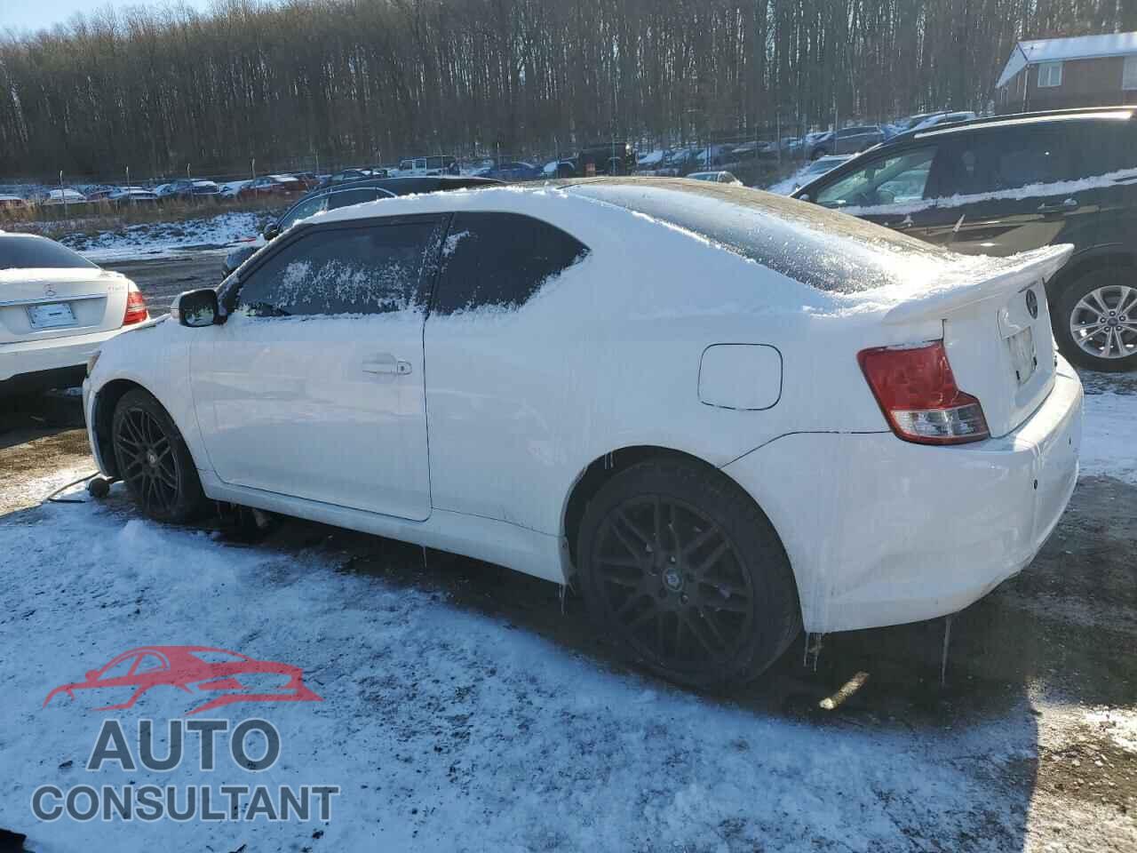 TOYOTA SCION 2012 - JTKJF5C77C3034263