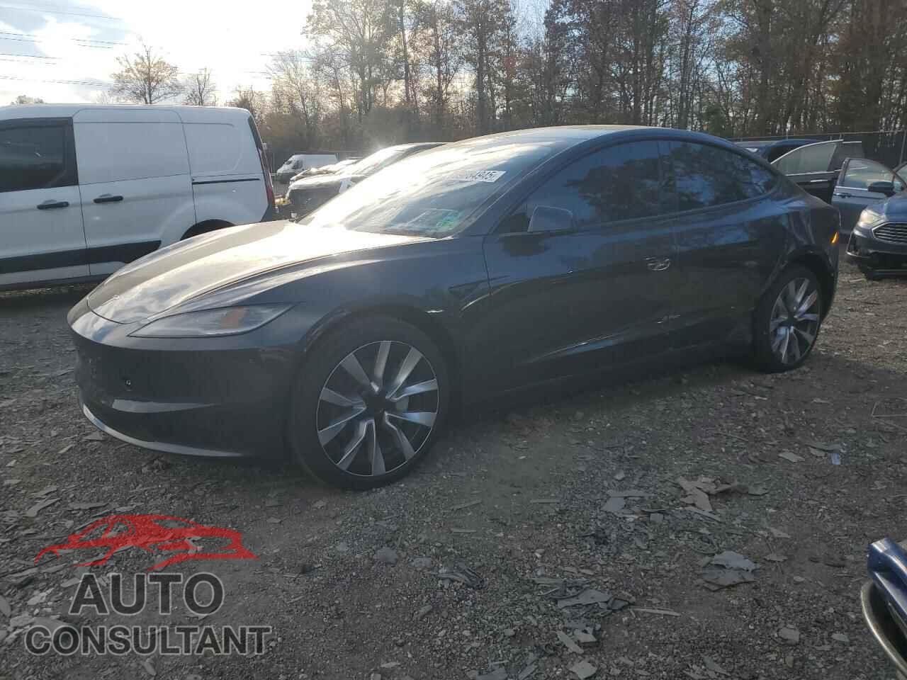 TESLA MODEL 3 2025 - 5YJ3E1EA7SF076910