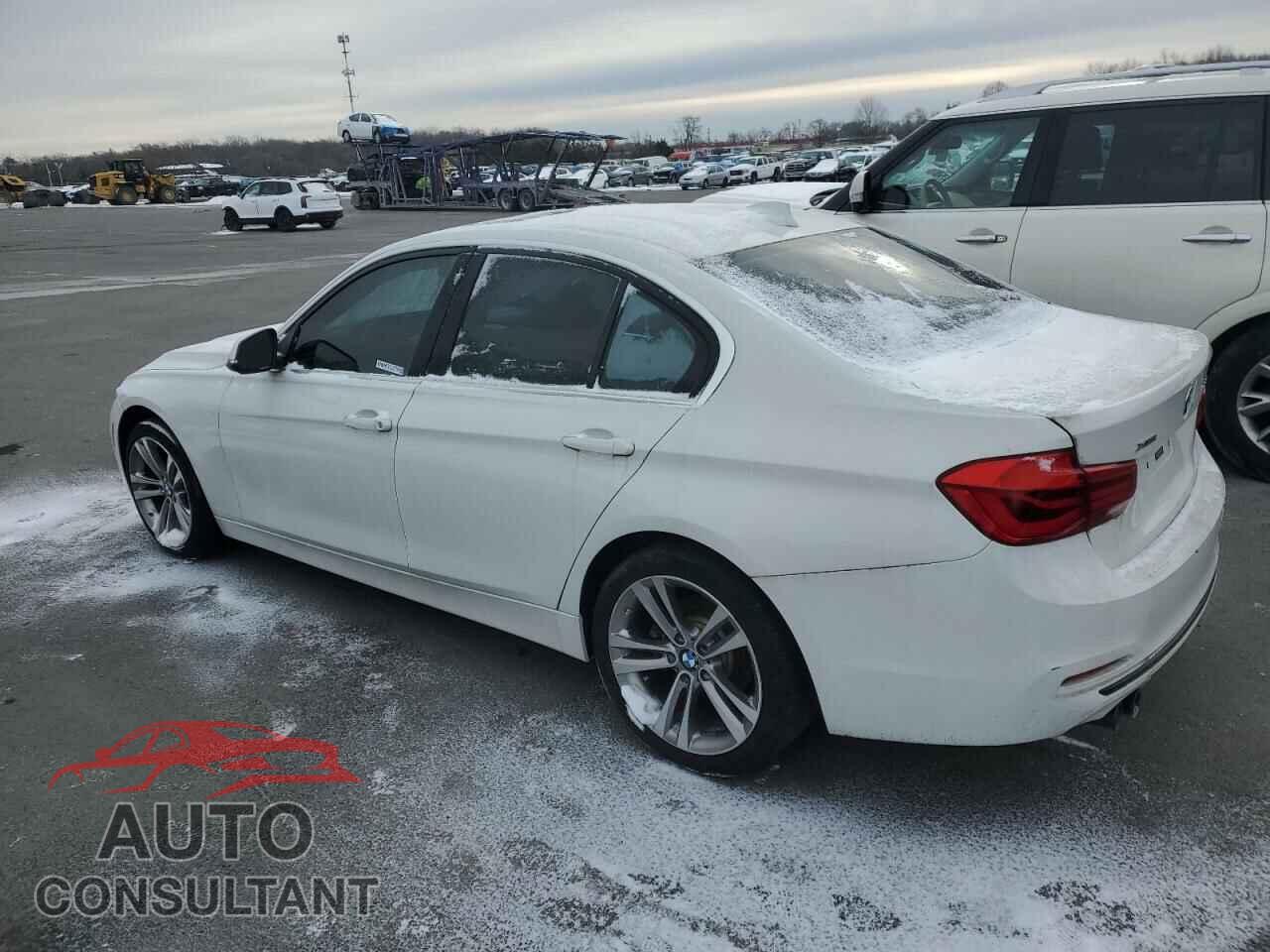 BMW 3 SERIES 2018 - WBA8D9C56JEM31379