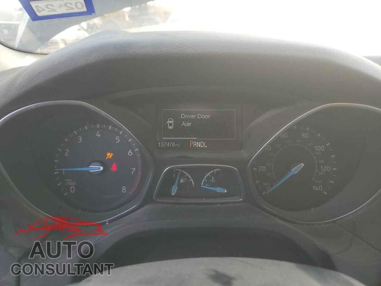 FORD FOCUS 2018 - 1FADP3F23JL246361