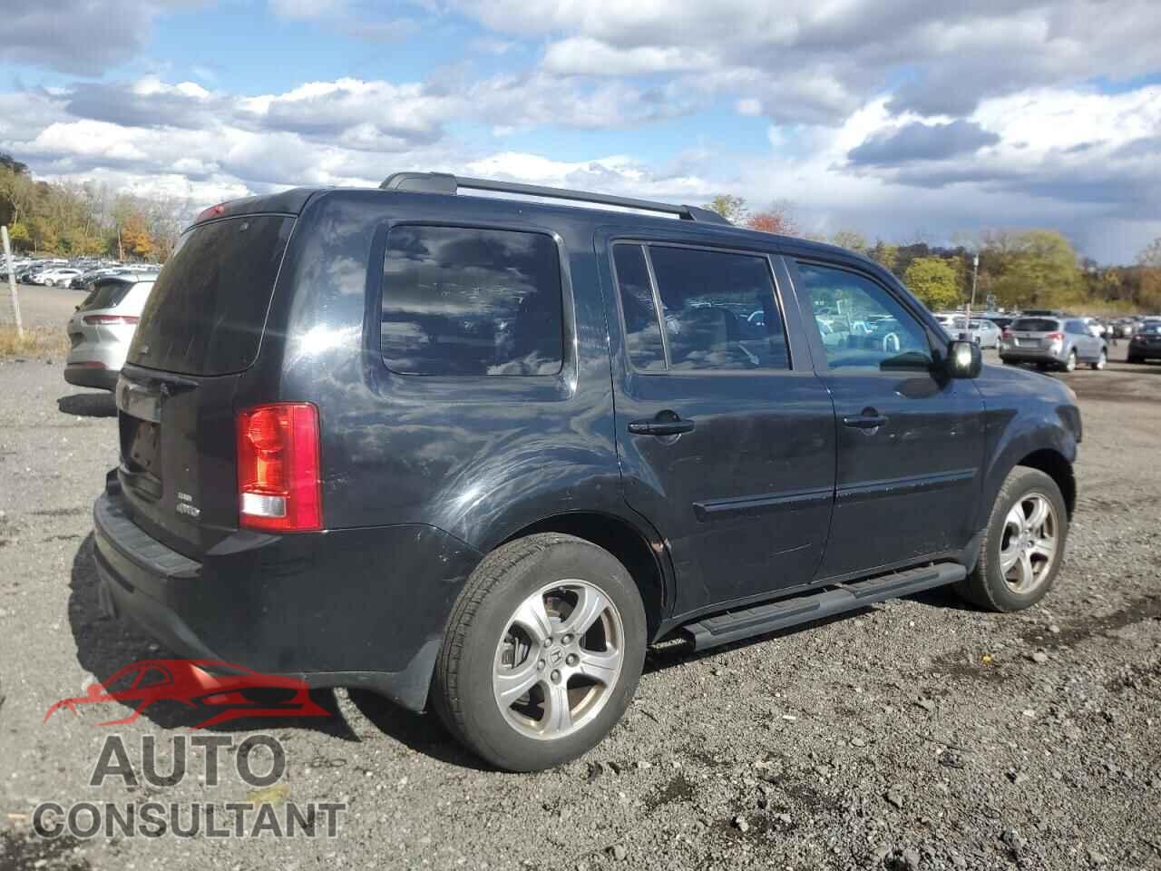 HONDA PILOT 2013 - 5FNYF4H52DB073242