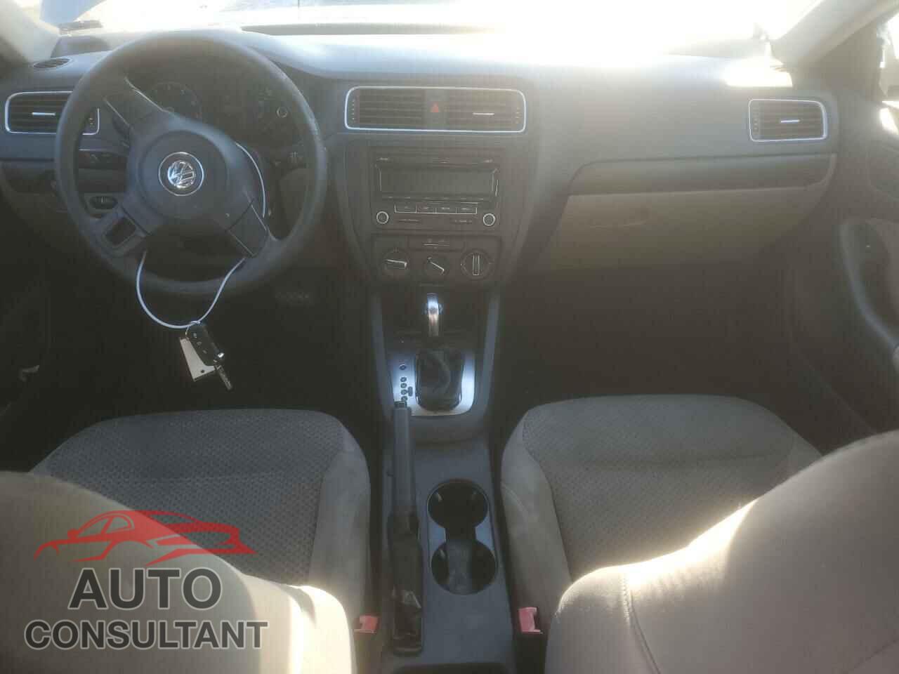VOLKSWAGEN JETTA 2013 - 3VW2K7AJ3DM246897