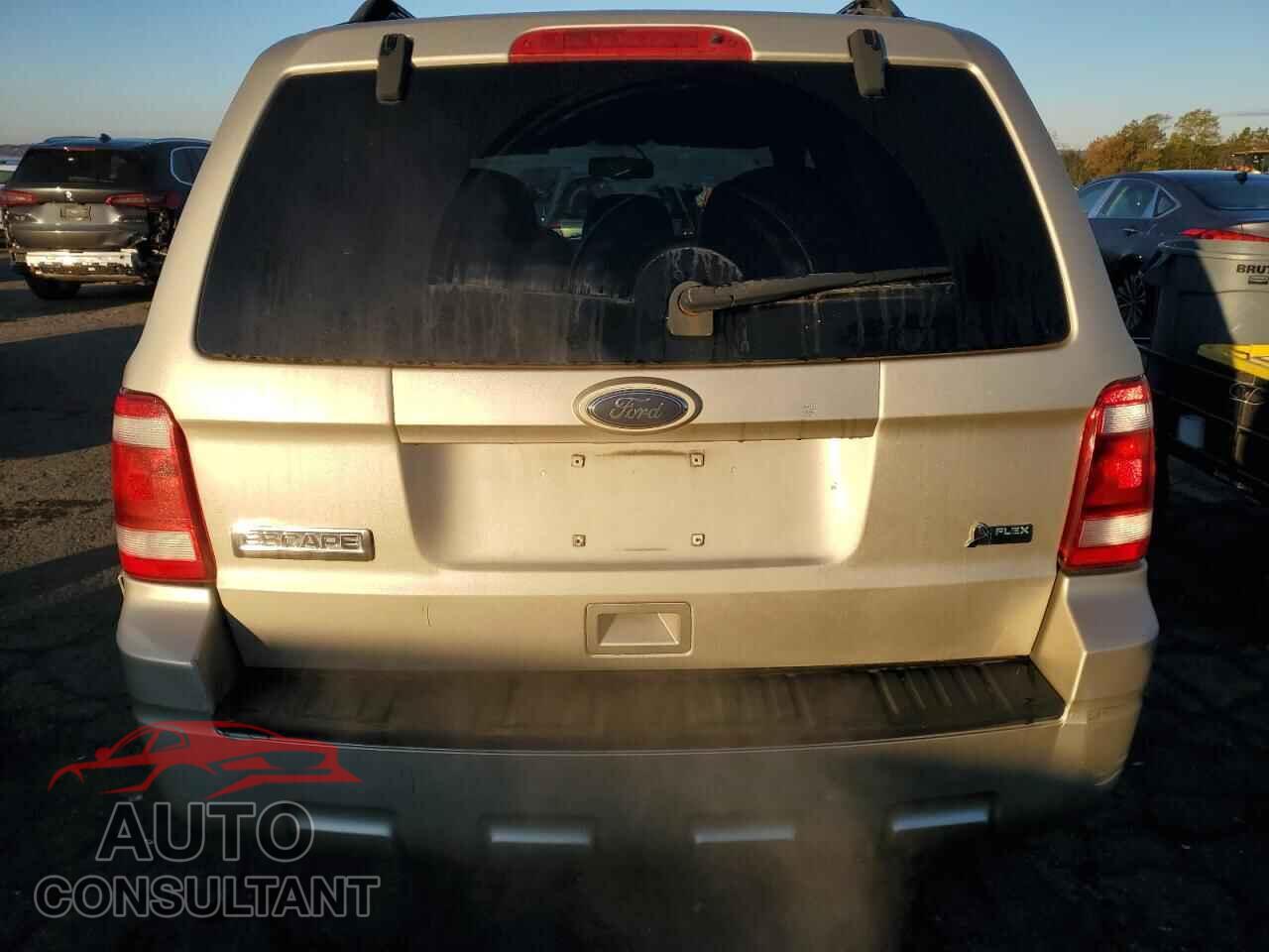 FORD ESCAPE 2010 - 1FMCU0DG2AKA56032