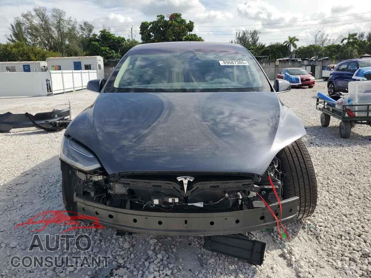 TESLA MODEL X 2017 - 5YJXCBE24HF070223