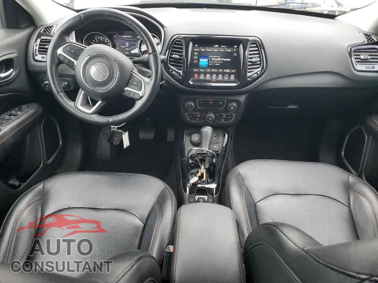 JEEP COMPASS 2020 - 3C4NJDCB5LT221804