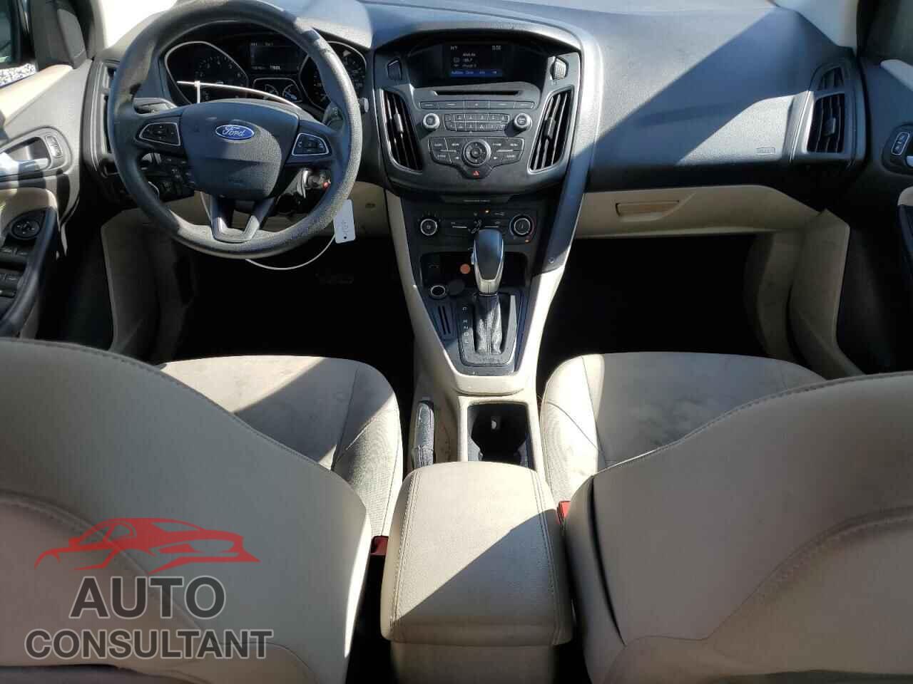 FORD FOCUS 2017 - 1FADP3F28HL225614