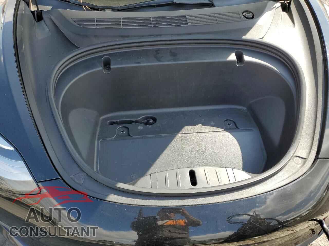 TESLA MODEL 3 2020 - 5YJ3E1EA9LF705102