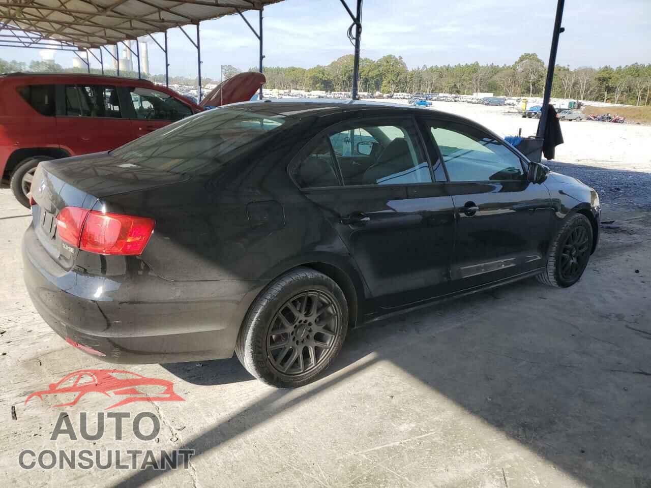 VOLKSWAGEN JETTA 2012 - 3VWDX7AJ2CM421875