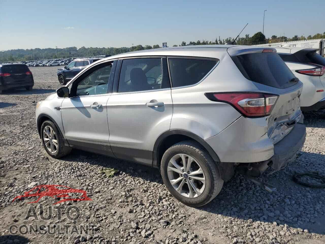 FORD ESCAPE 2017 - 1FMCU0G92HUE66518