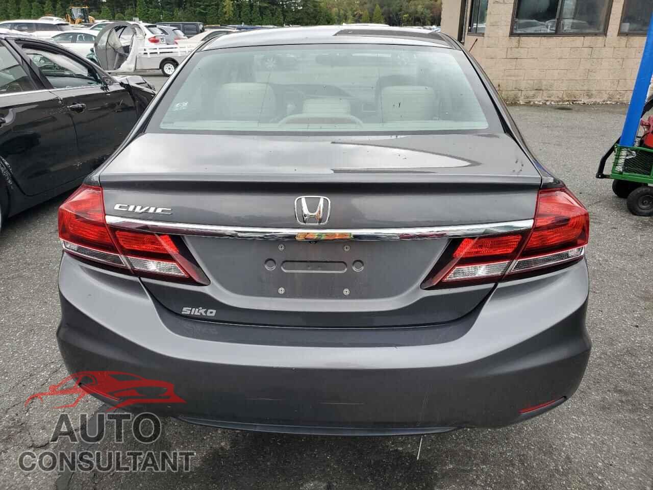 HONDA CIVIC 2013 - 2HGFB2F88DH559506
