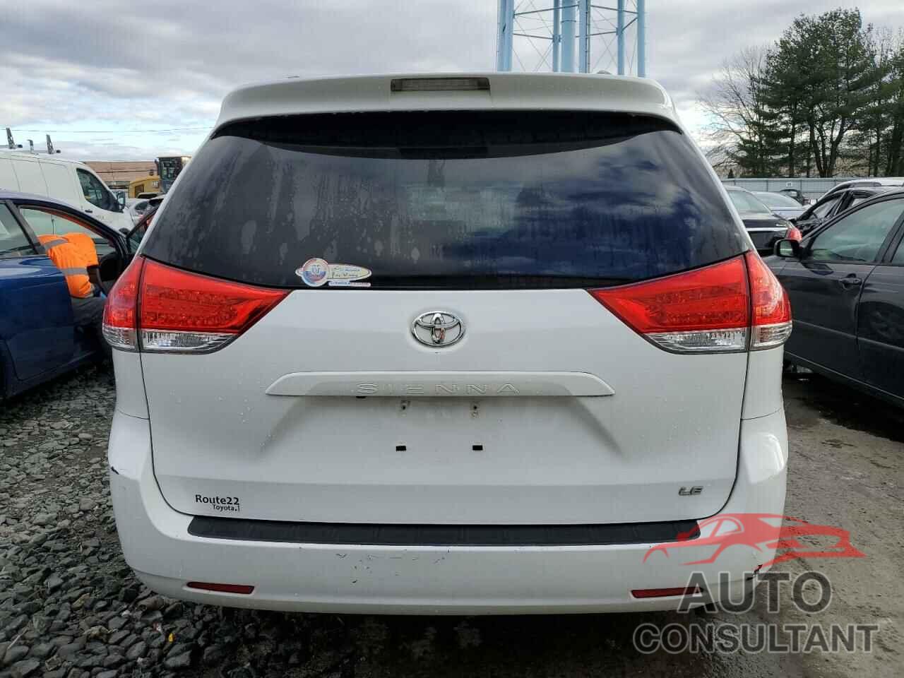 TOYOTA All Models 2013 - 5TDKK3DC6DS328311