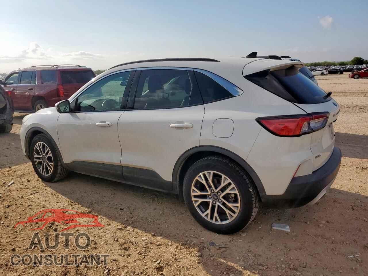 FORD ESCAPE 2020 - 1FMCU0H66LUA31630