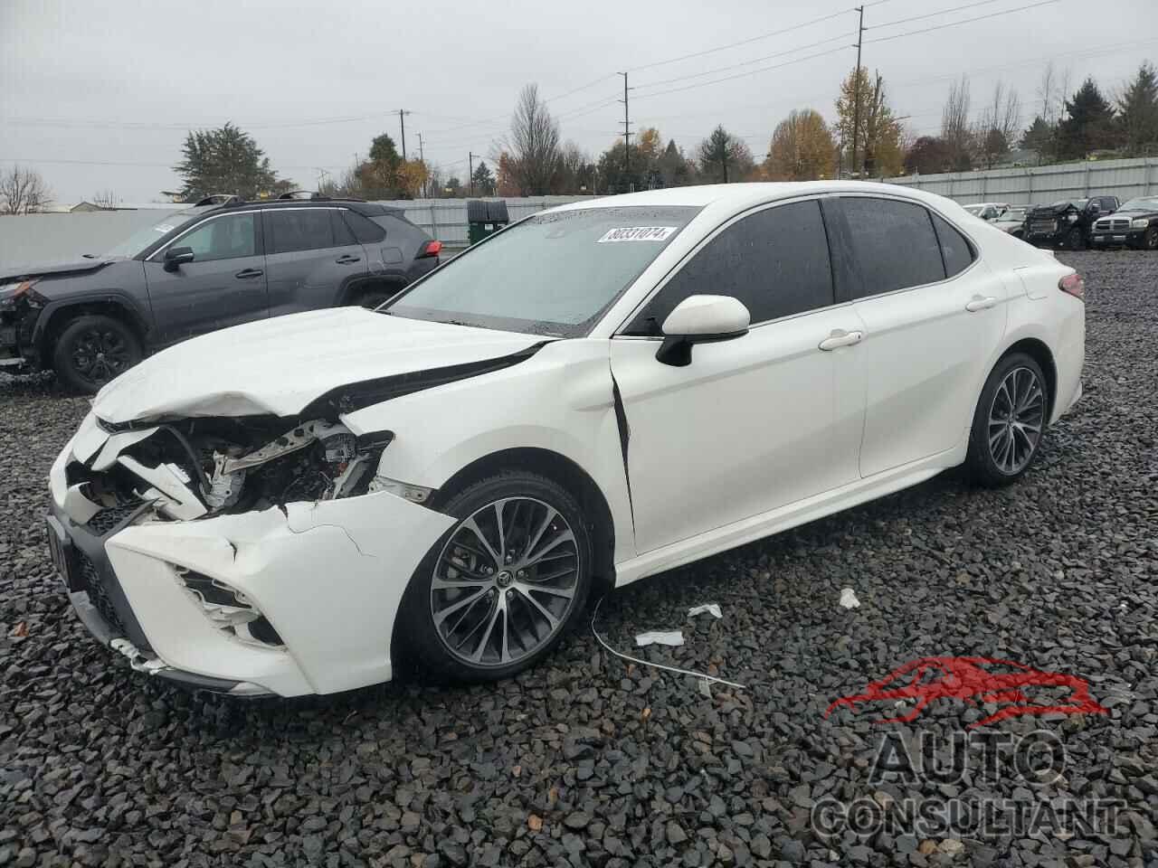 TOYOTA CAMRY 2018 - JTNB11HK1J3049933