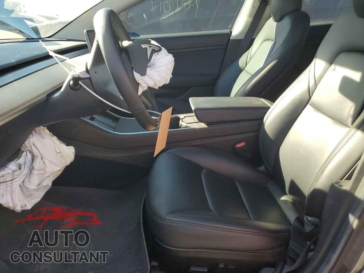 TESLA MODEL 3 2020 - 5YJ3E1EAXLF495321