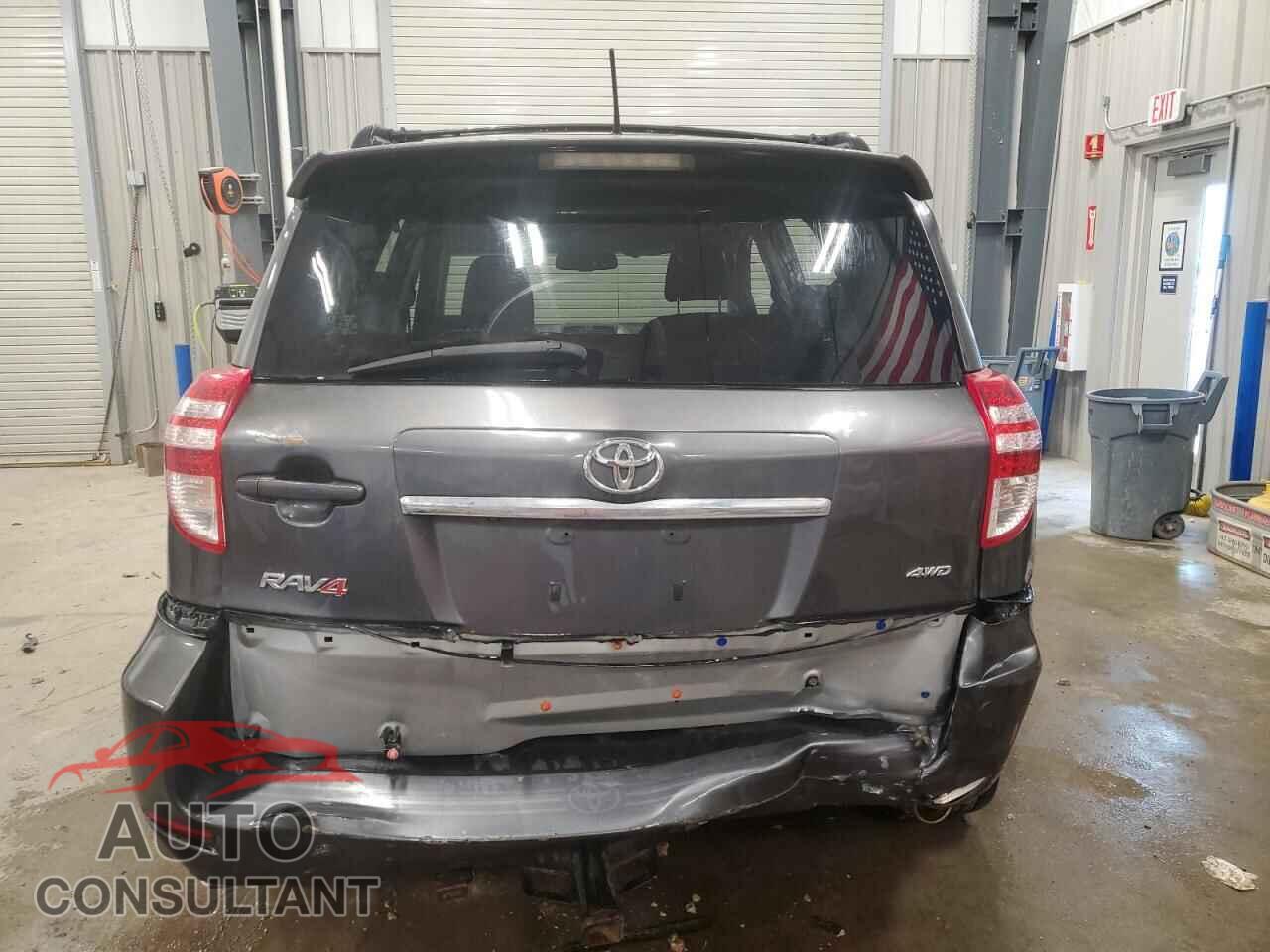 TOYOTA RAV4 2011 - JTMRK4DV2B5100217