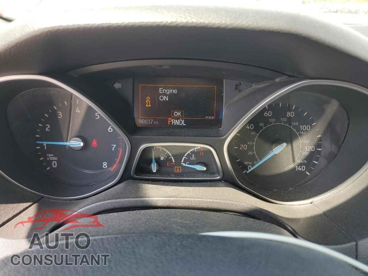 FORD FOCUS 2015 - 1FADP3F24FL334942