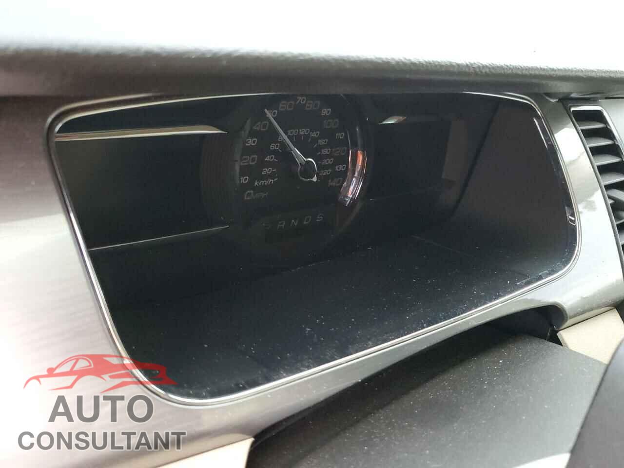 FORD TAURUS 2018 - 1FAHP2E8XJG111114