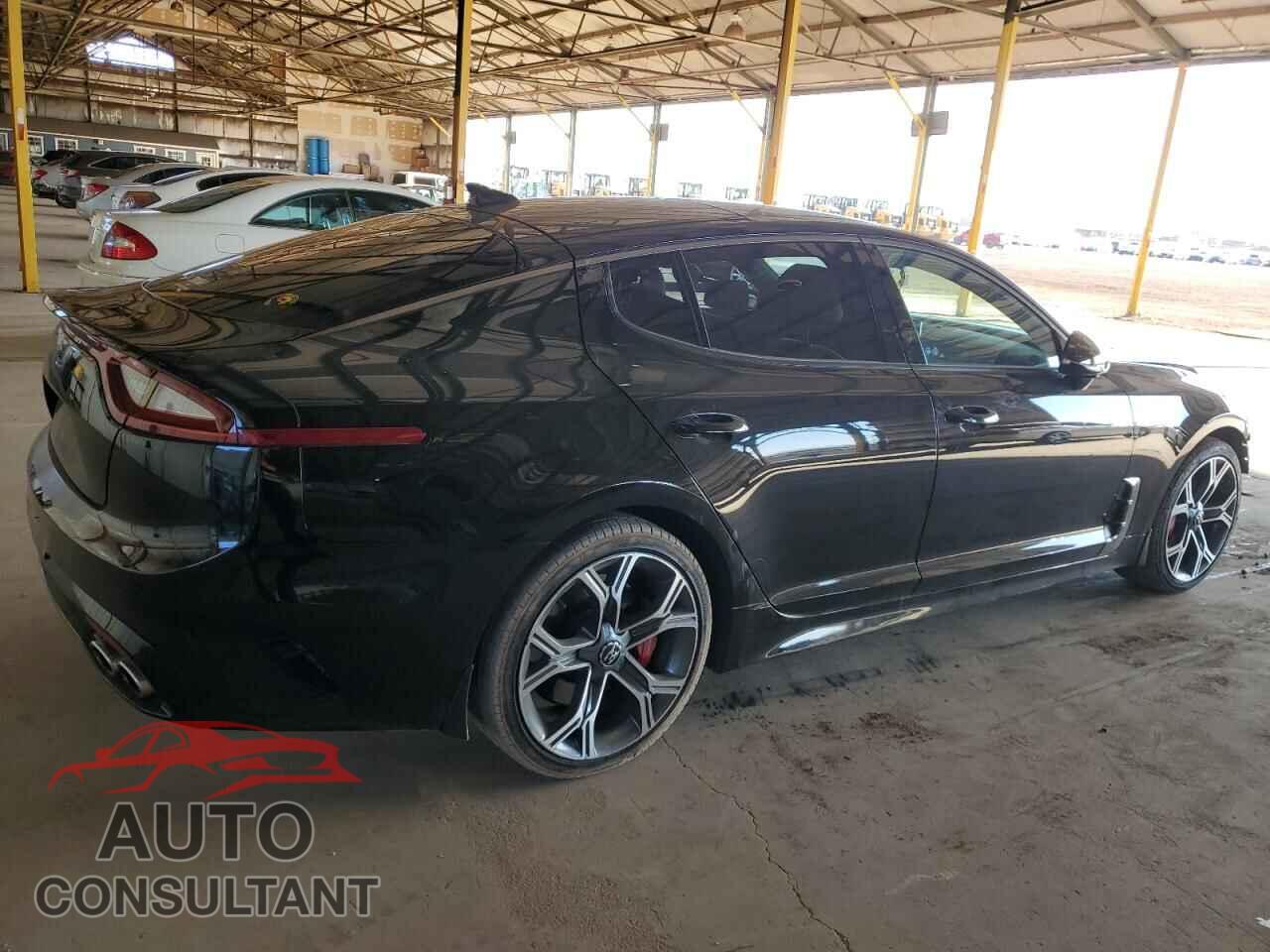KIA STINGER 2018 - KNAE45LC4J6010300