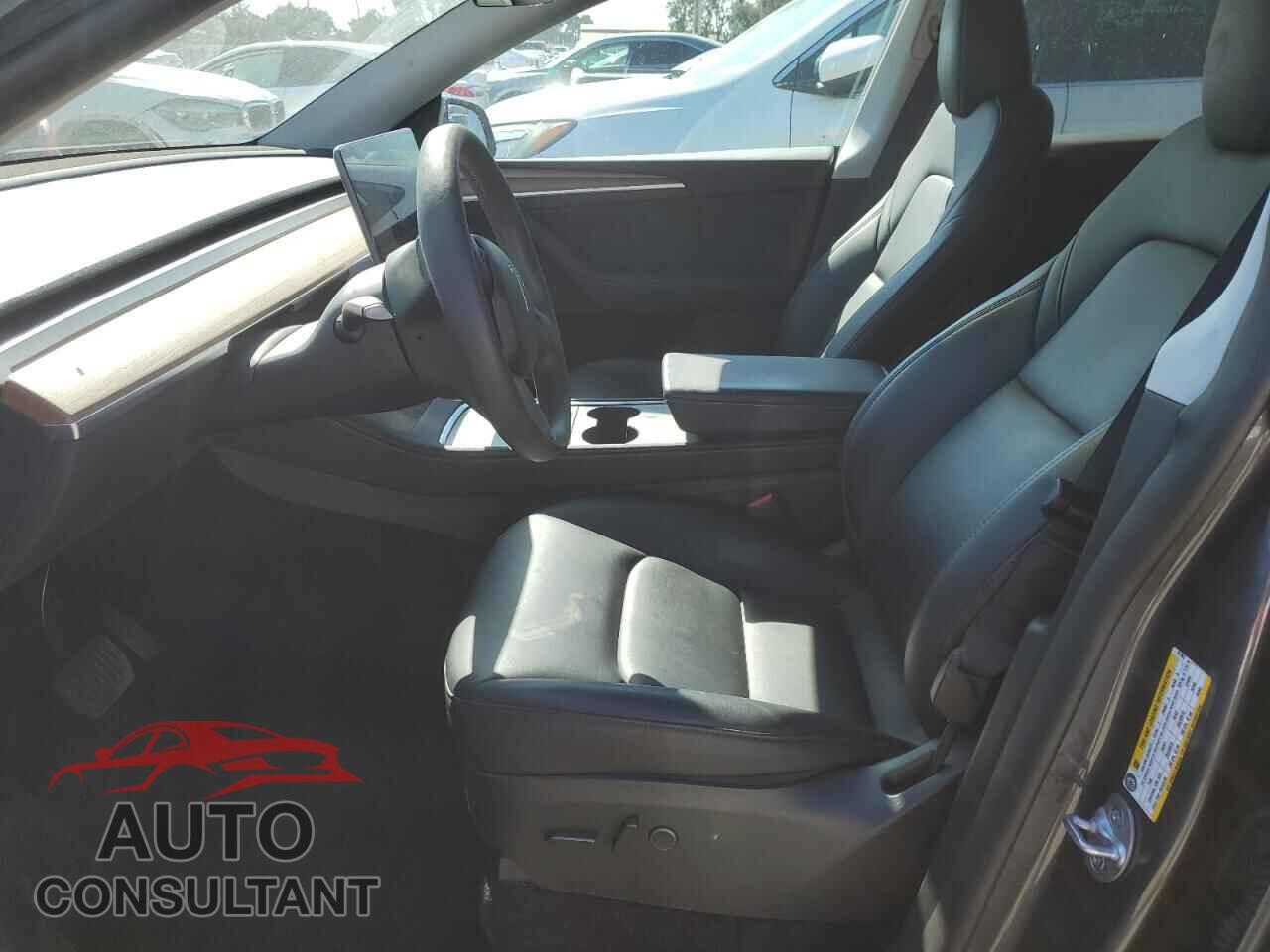 TESLA MODEL Y 2023 - 7SAYGAEE2PF917867