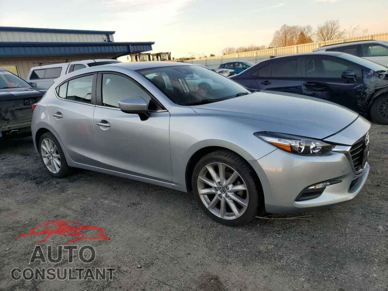 MAZDA 3 2017 - 3MZBN1L74HM126263