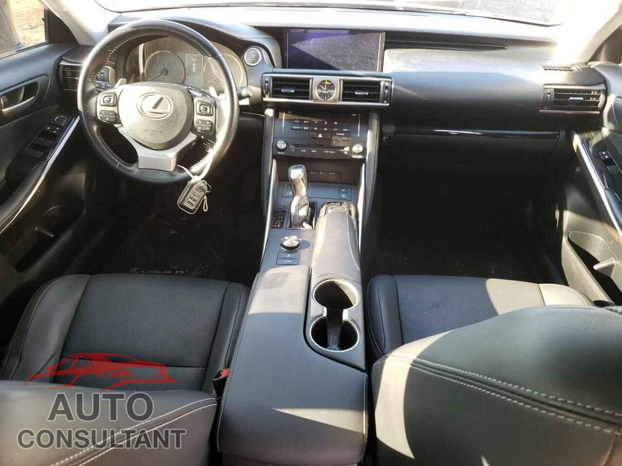 LEXUS IS 2017 - JTHCM1D28H5015524