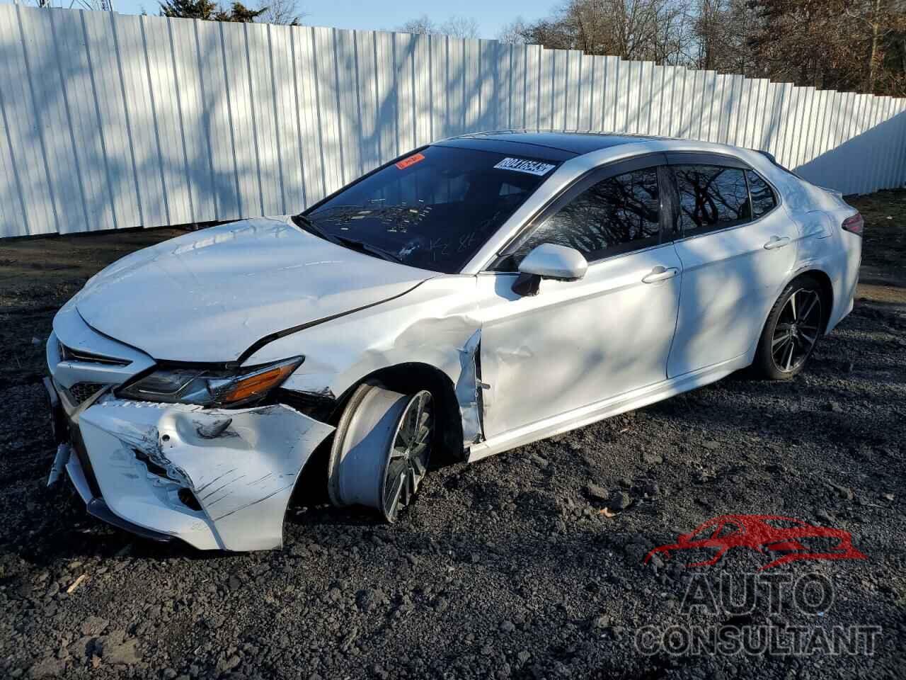 TOYOTA CAMRY 2018 - 4T1B61HK6JU158626