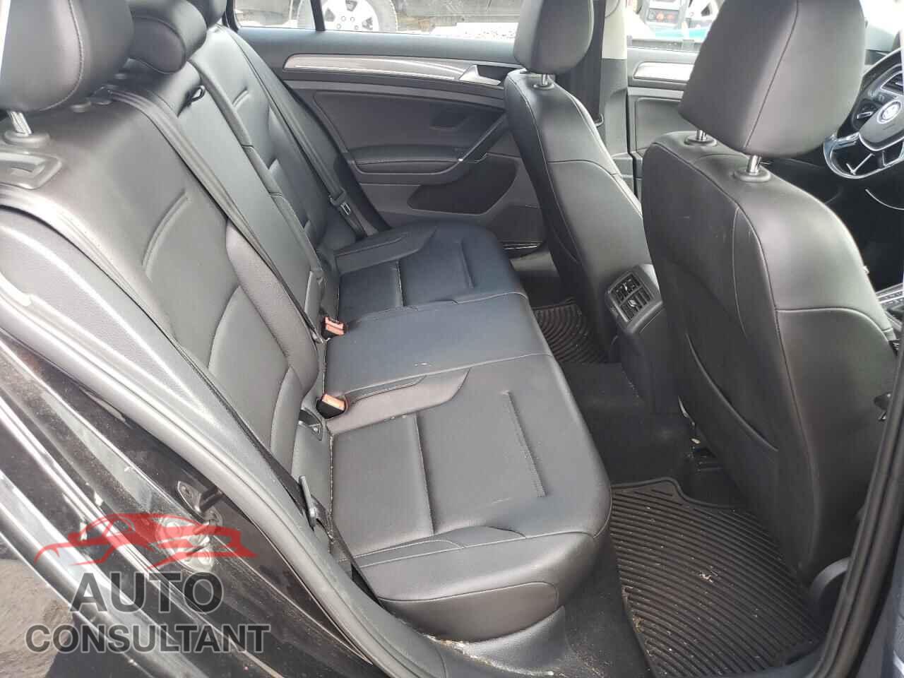 VOLKSWAGEN GOLF 2017 - 3VWH17AU2HM527151