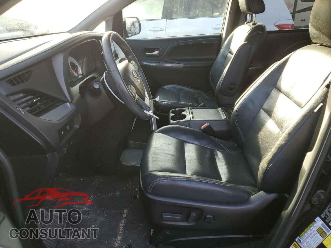 TOYOTA SIENNA 2017 - 5TDXZ3DC2HS856287
