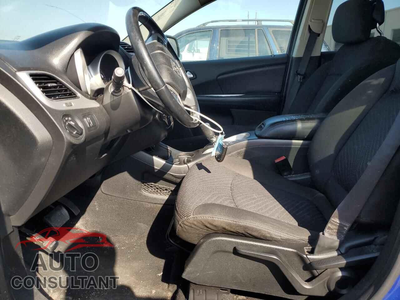 DODGE JOURNEY 2015 - 3C4PDCAB0FT708605