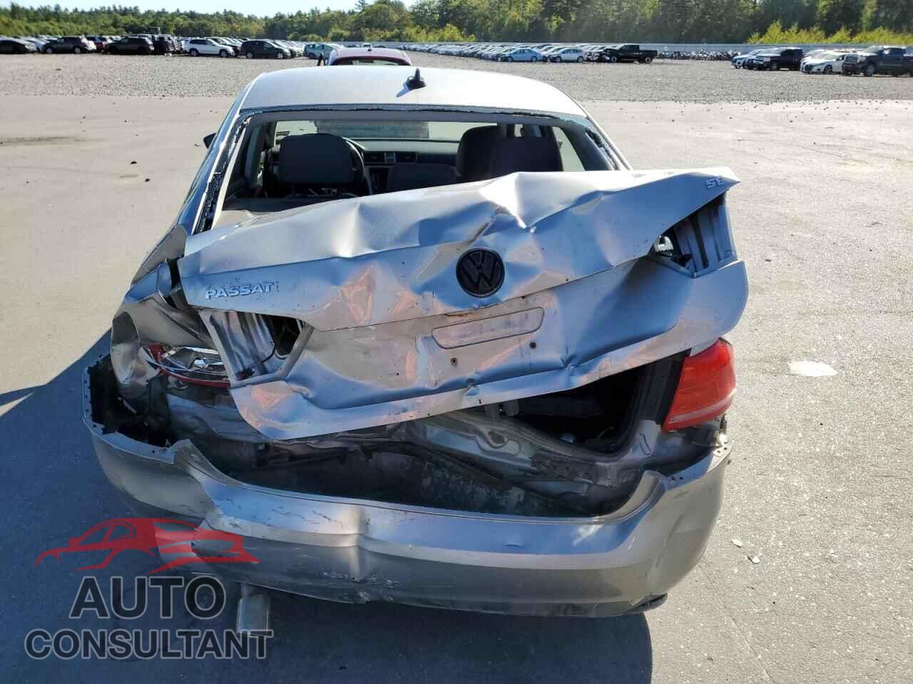 VOLKSWAGEN PASSAT 2012 - 1VWBP7A32CC003133