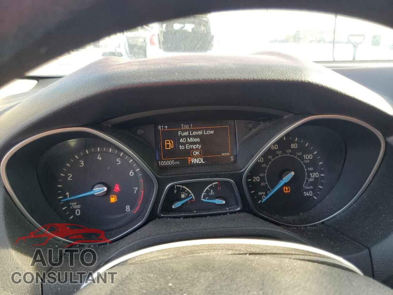 FORD FOCUS 2017 - 1FADP3F28HL300411