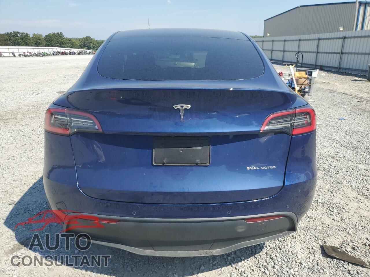 TESLA MODEL Y 2021 - 5YJYGDEEXMF117943