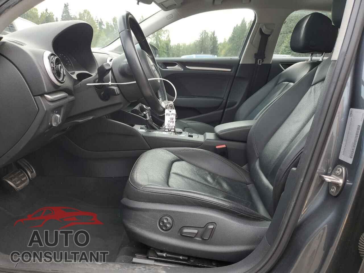 AUDI A3 2015 - WAUACGFF8F1003549