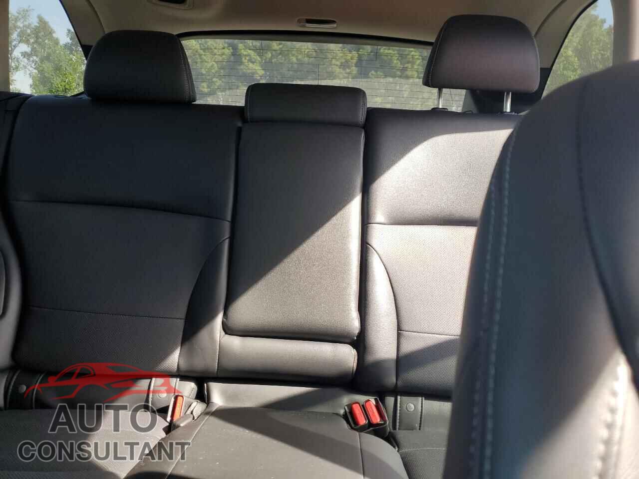 SUBARU OUTBACK 2015 - 4S4BSANC1F3299738