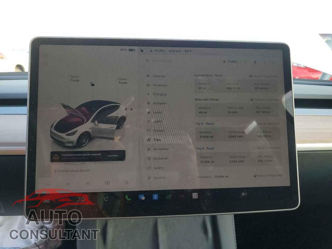 TESLA MODEL Y 2023 - 7SAYGDEE1PF868159
