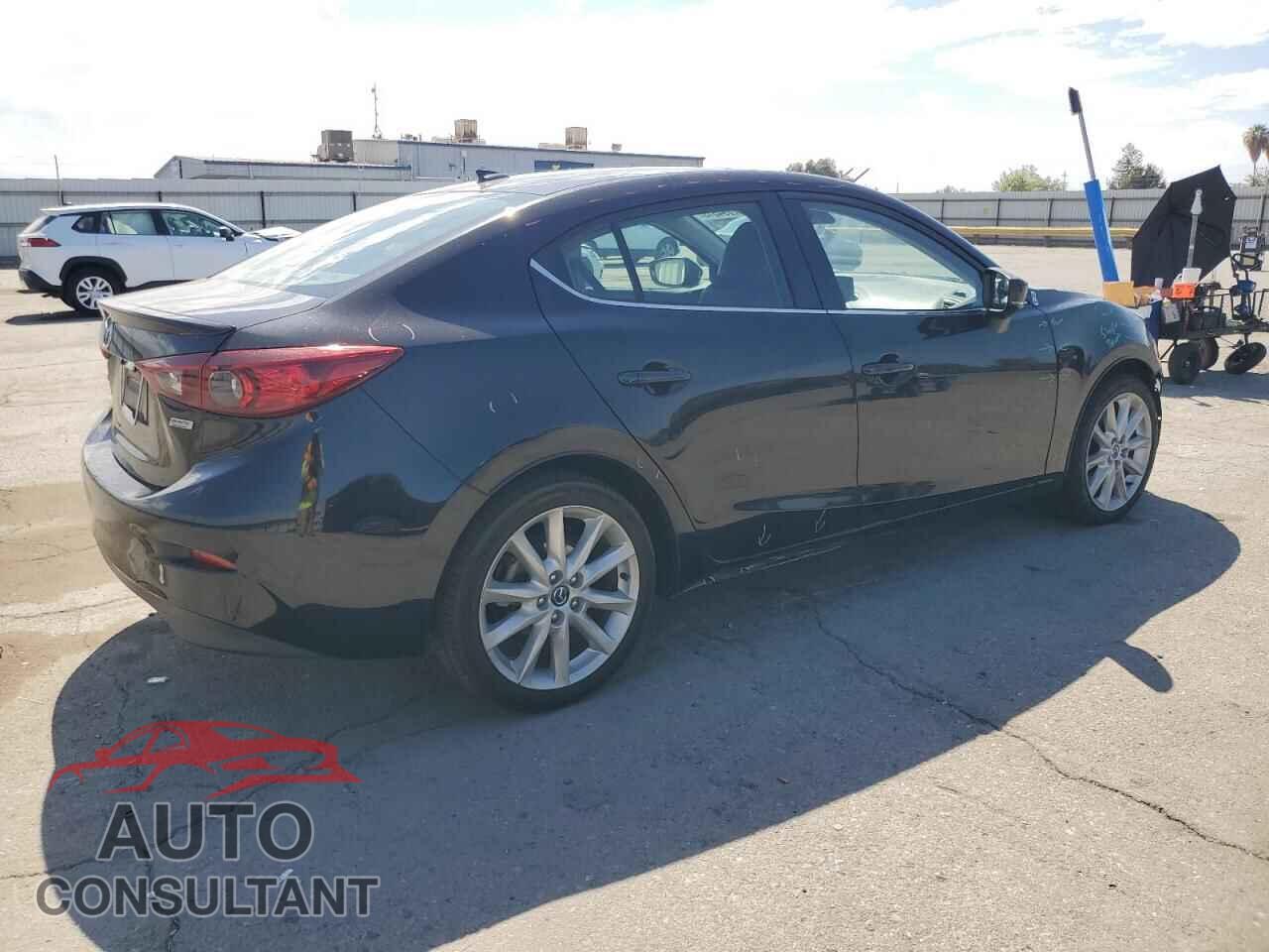 MAZDA 3 2017 - 3MZBN1W35HM137149