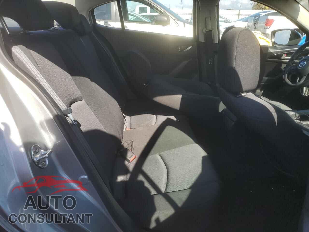 MAZDA 3 2014 - JM1BM1U78E1113593