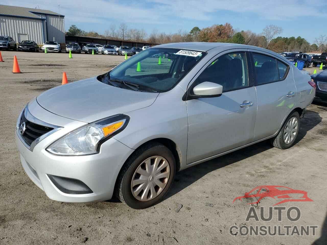 NISSAN VERSA 2018 - 3N1CN7AP0JK439618