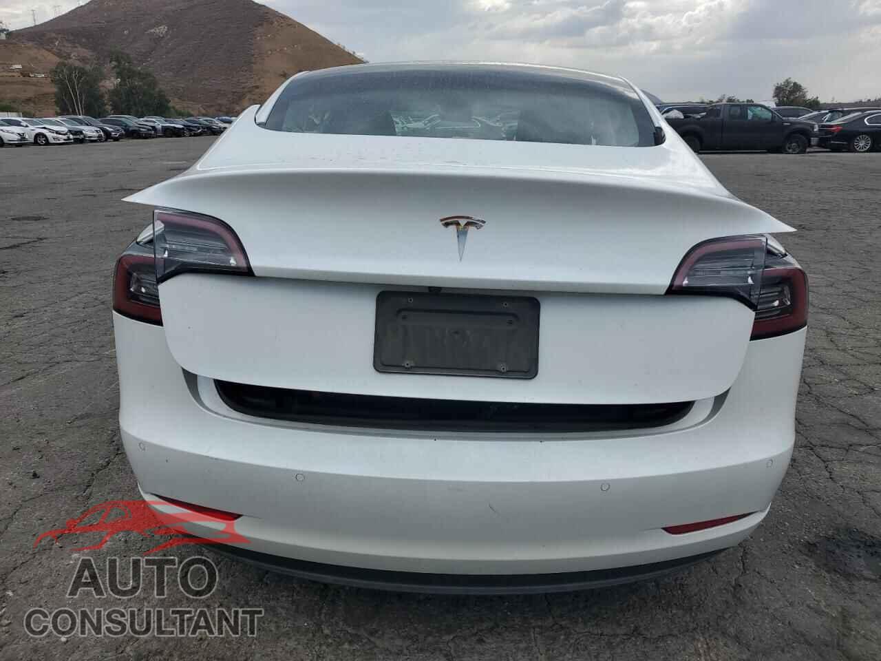 TESLA MODEL 3 2021 - 5YJ3E1EA1MF001364