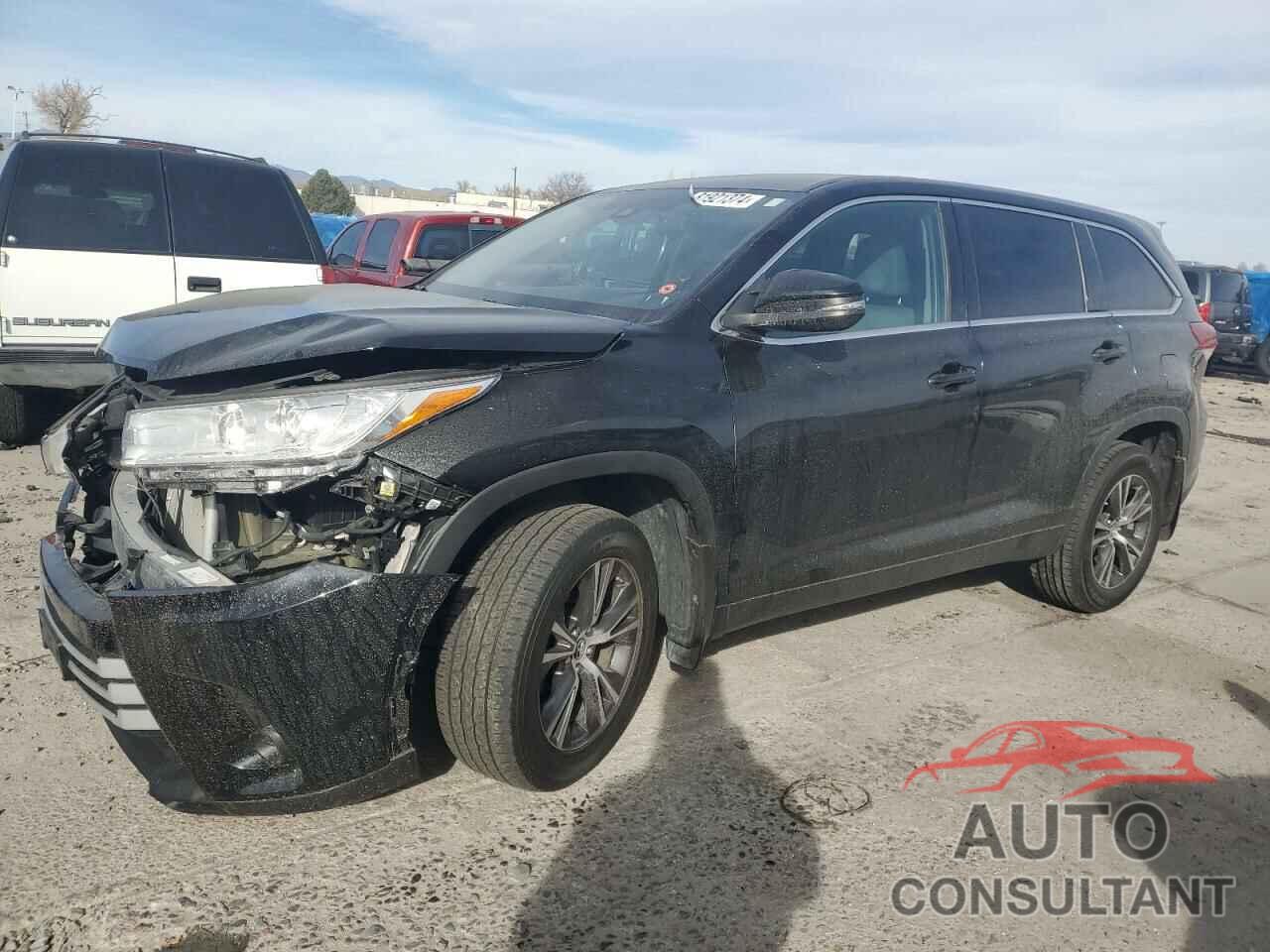 TOYOTA HIGHLANDER 2019 - 5TDBZRFHXKS977484