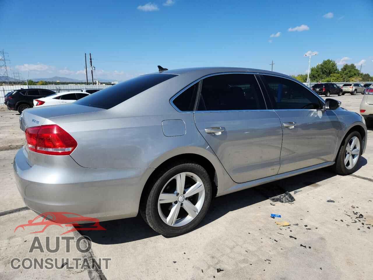 VOLKSWAGEN PASSAT 2012 - 1VWBN7A33CC023834